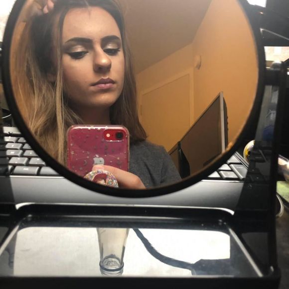 Meet your Posher, Danie - Picture 1 of 1